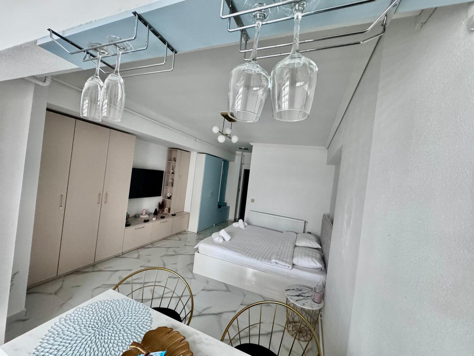 Erwins Studio Craiova Bagian luar foto